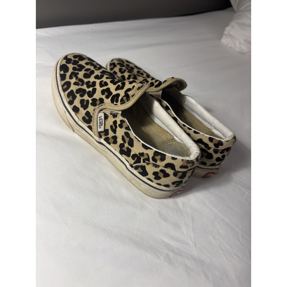 Cheetah Print Girls Size 3 Slip On Vans